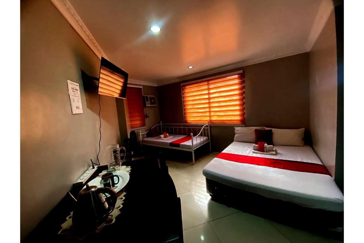 Oyo 104 Manila Venetian Hotel Bagian luar foto