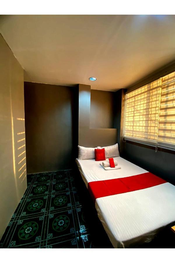 Oyo 104 Manila Venetian Hotel Bagian luar foto